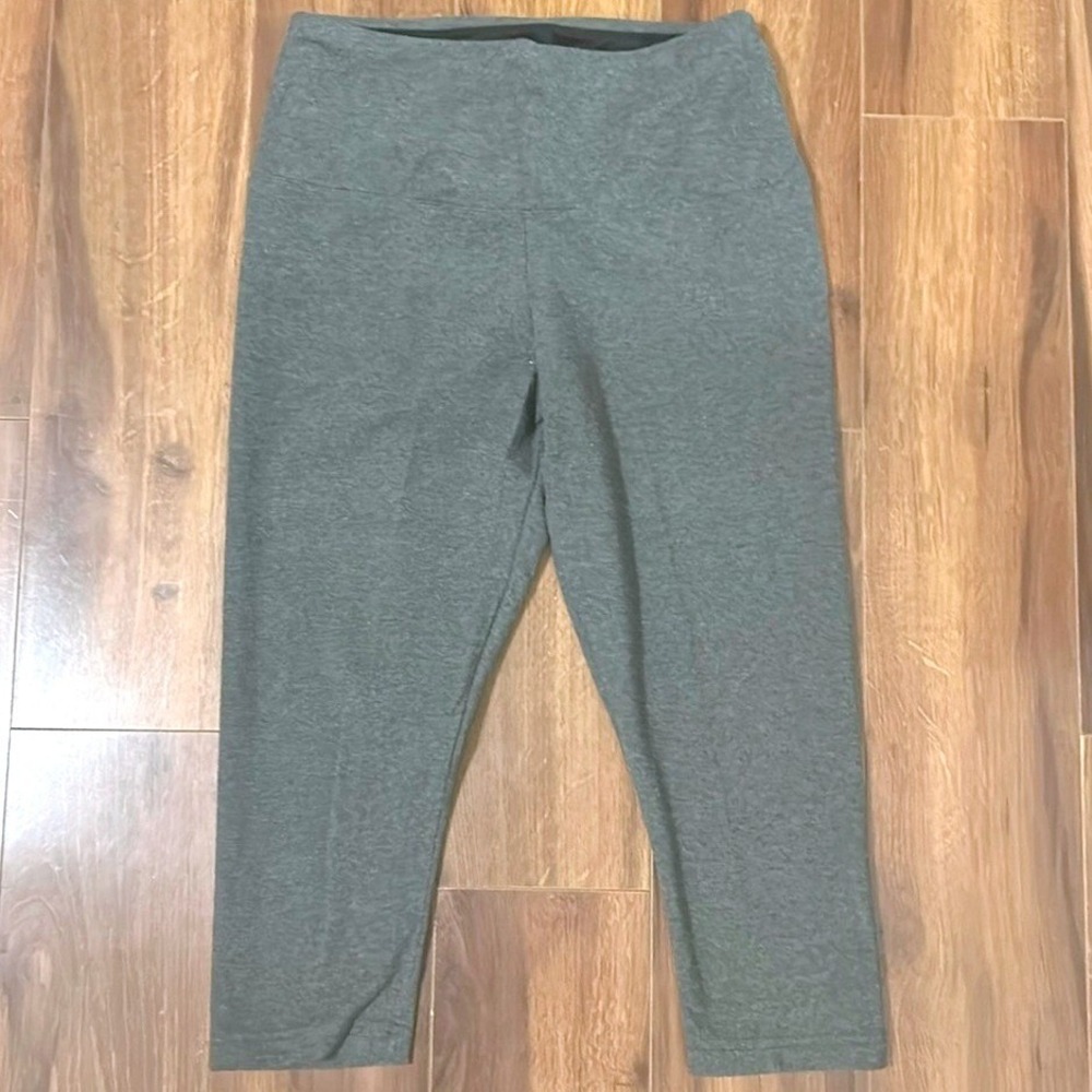 Lysse Ponte Dark Gray Cropped‎ High Waist Leggings Size L